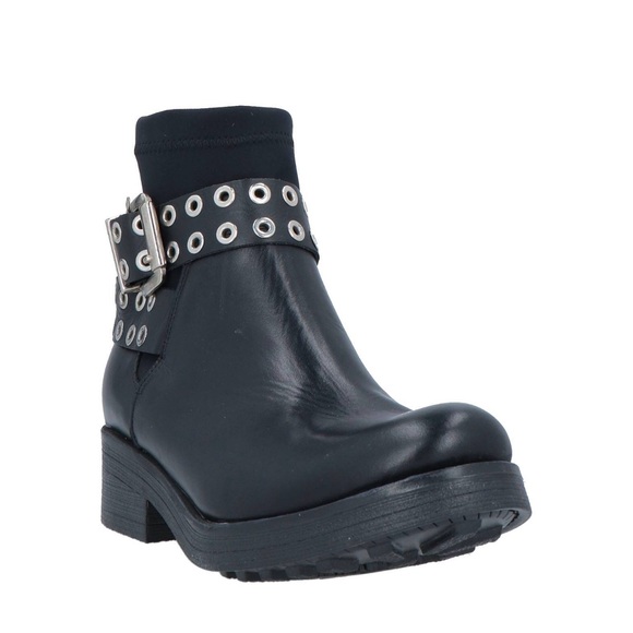 Fall 2025 NWOT Moto Boots Black Leather 
Ankle Boot - Picture 1 of 4